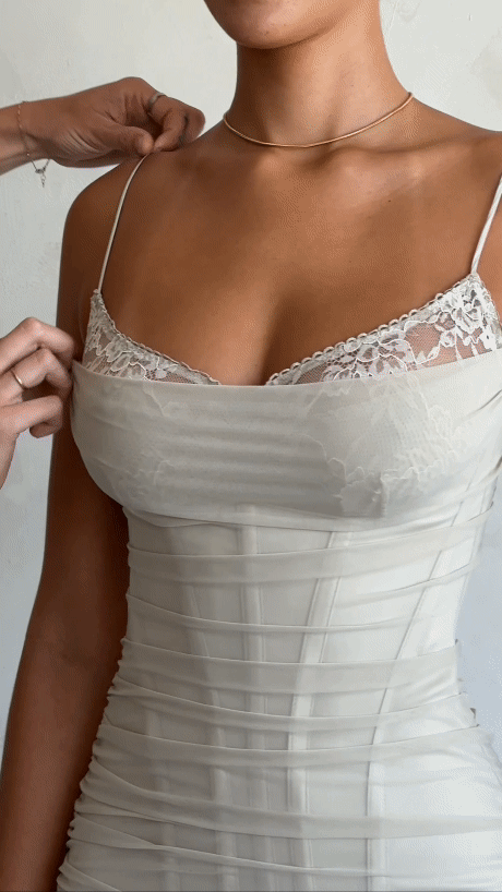 Helena™ | Raquel  Robe Élégante et Moderne